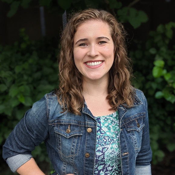 Meet your Posher, Alexandra - Picture 1 of 1